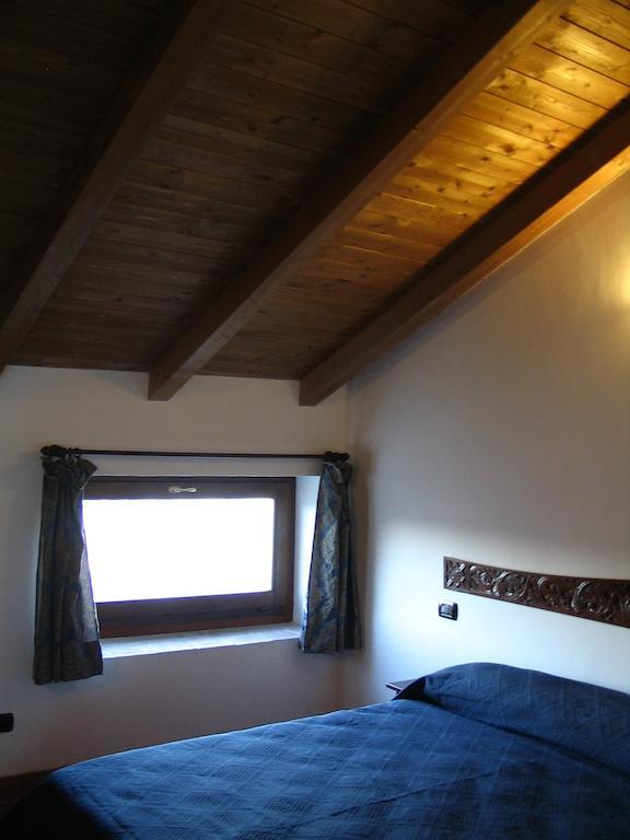 Guest House Pedamentina Nápoly Szoba fotó